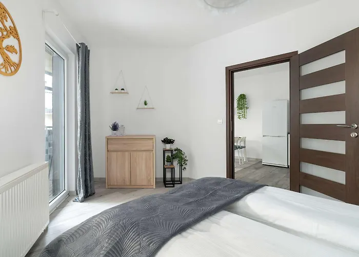 Apartamento Subtle In With Parking Close To The Airport By Renters *